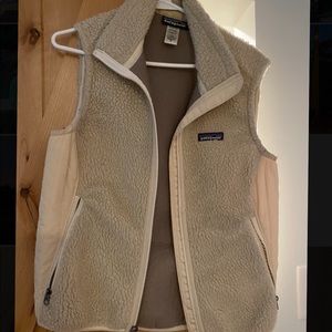 Women’s Patagonia fleece vest